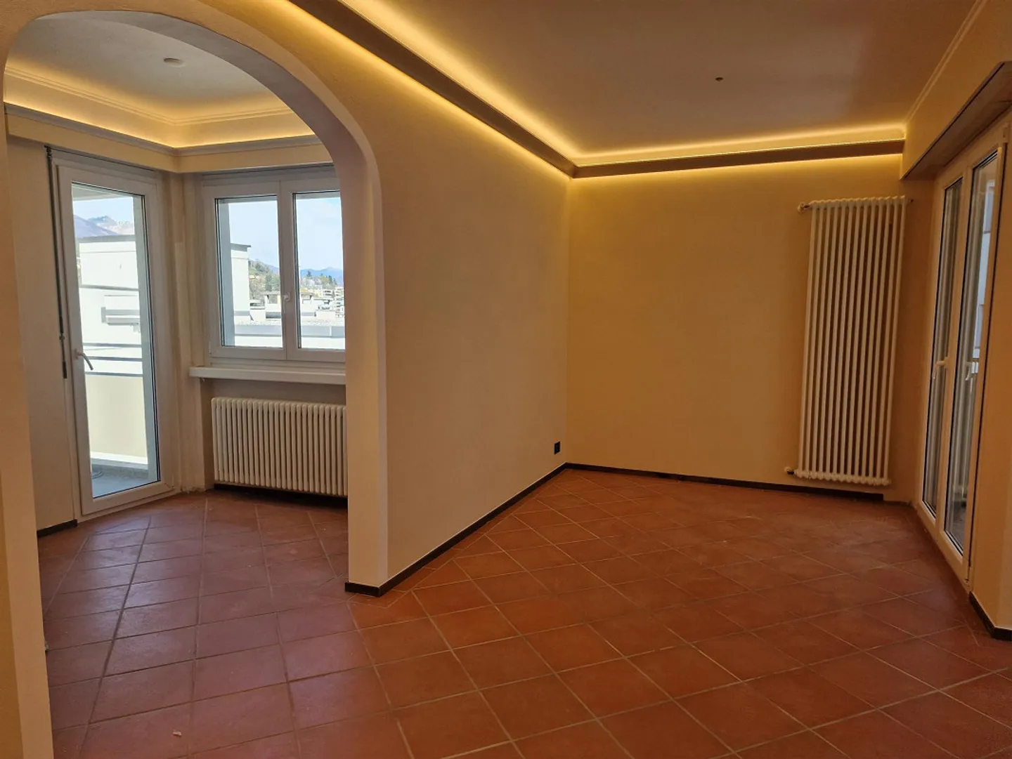 Attic Dream in Paradiso: New 3.5-Room Apartment with Panoramic View - Photo 26 of 30
