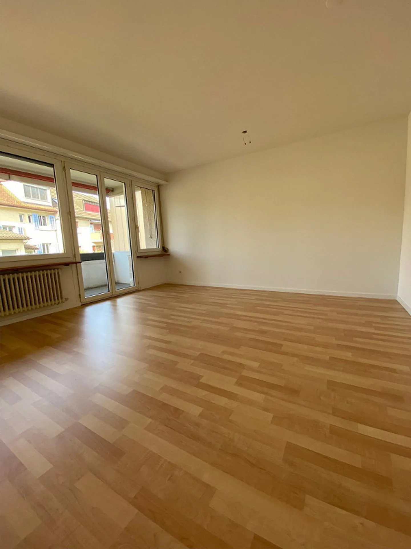 Vivere in una posizione centrale a Oberwinterthur! - Foto 2 di 8
