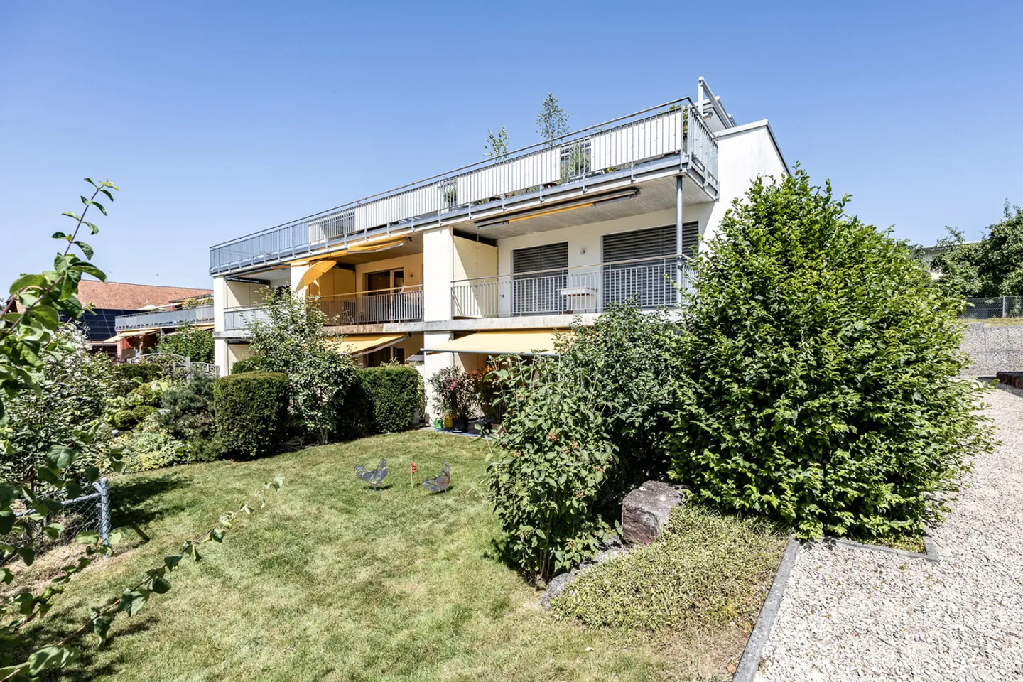 Modern and Comfortable Home - with «bonacasa» Offer - Photo 1 of 8