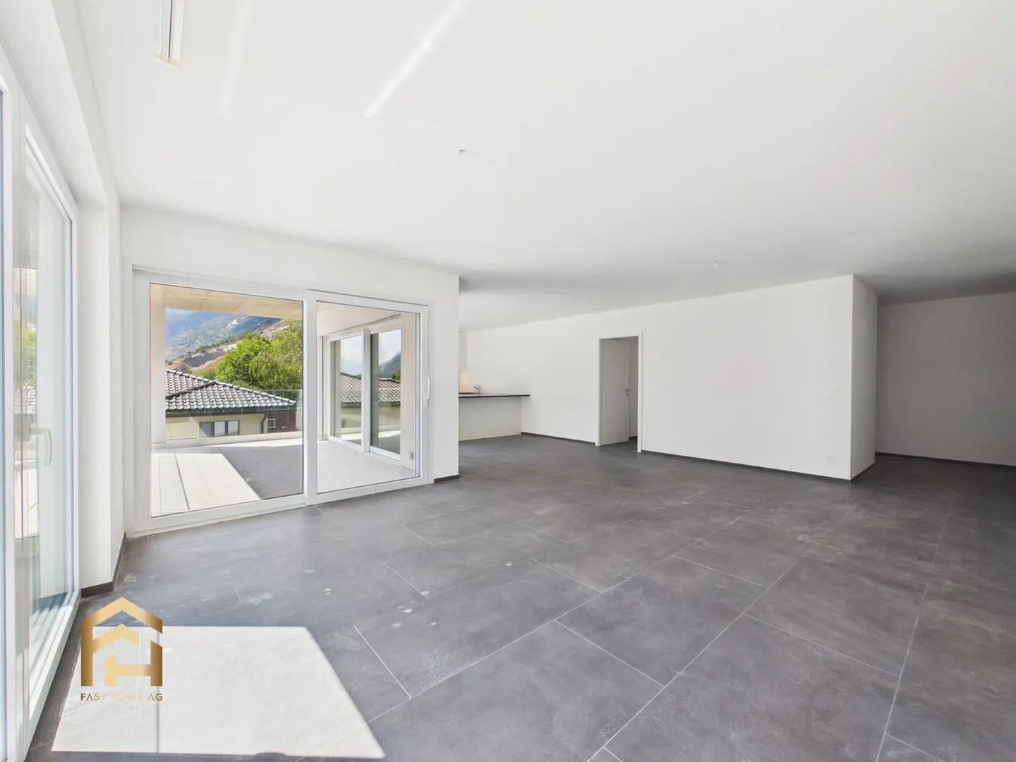 Première occupation à Raron appartement spacieux de 5,5 pièces avec vue dégagée - Photo 2 sur 13