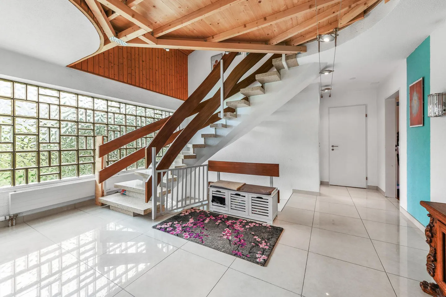 Casa unifamiliare con giardino e tanto spazio per tutta la famiglia! - Foto 6 di 10