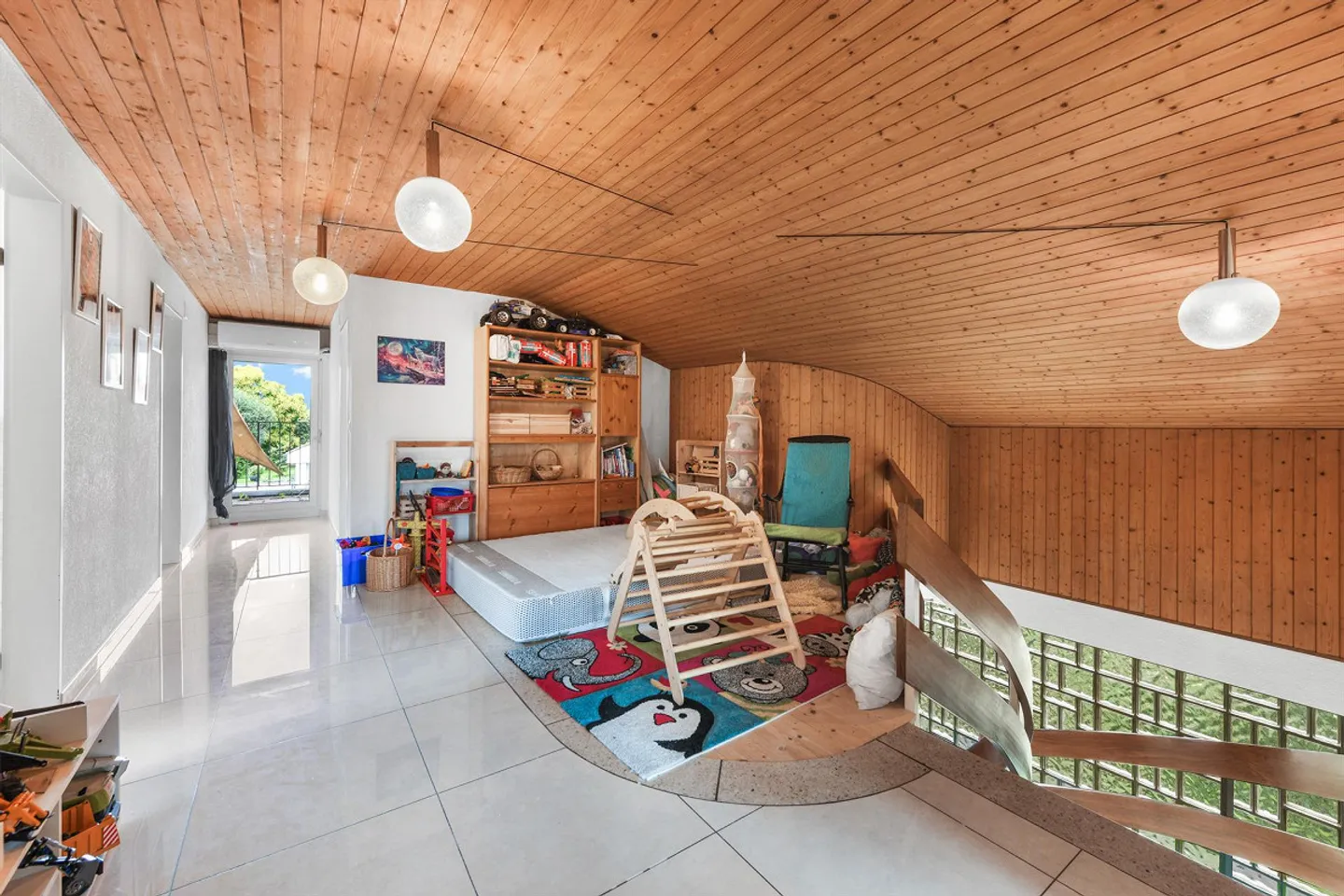 Casa unifamiliare con giardino e tanto spazio per tutta la famiglia! - Foto 7 di 10