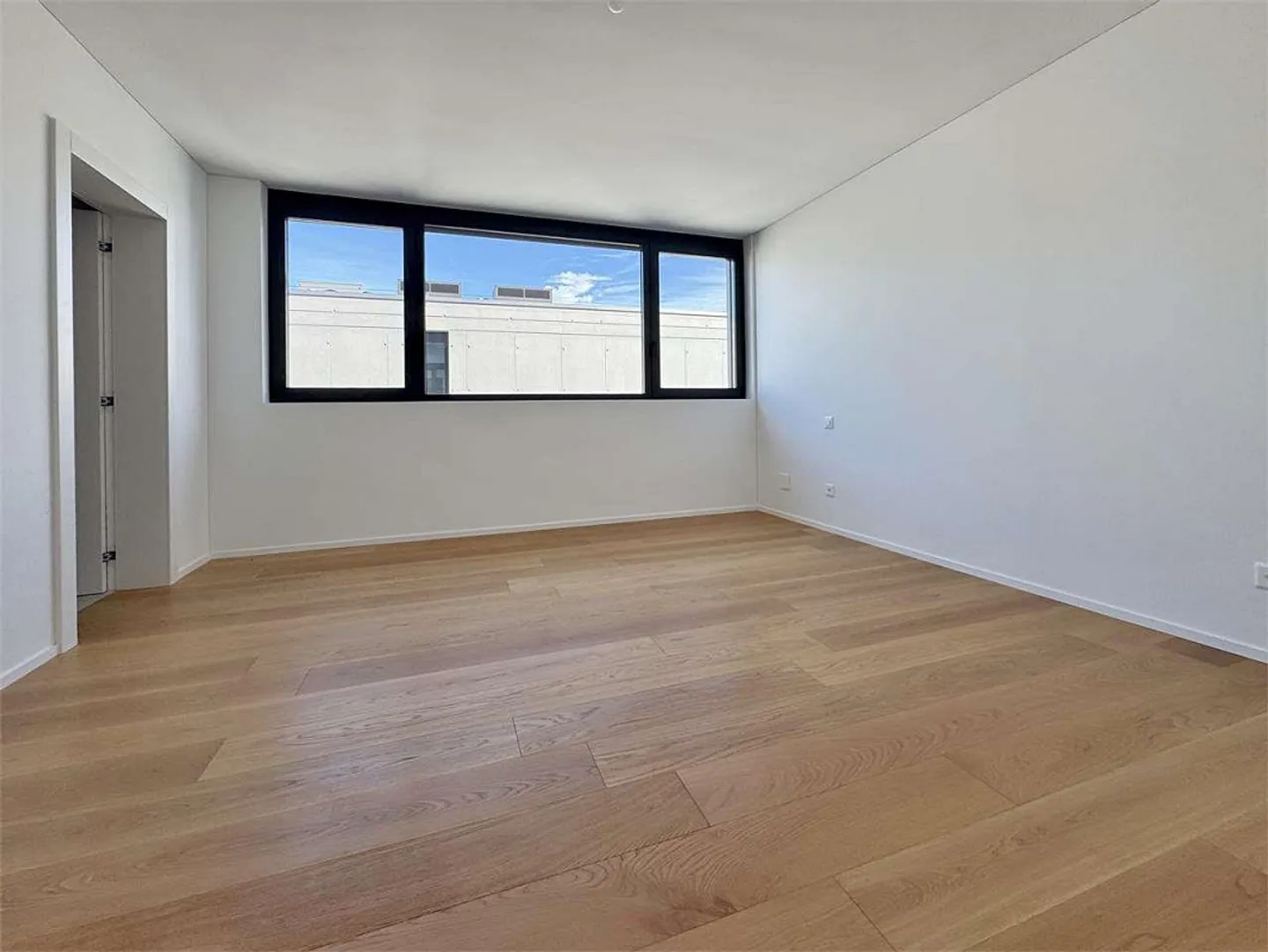 New spacious and bright penthouse in Massagno - Photo 10 of 11