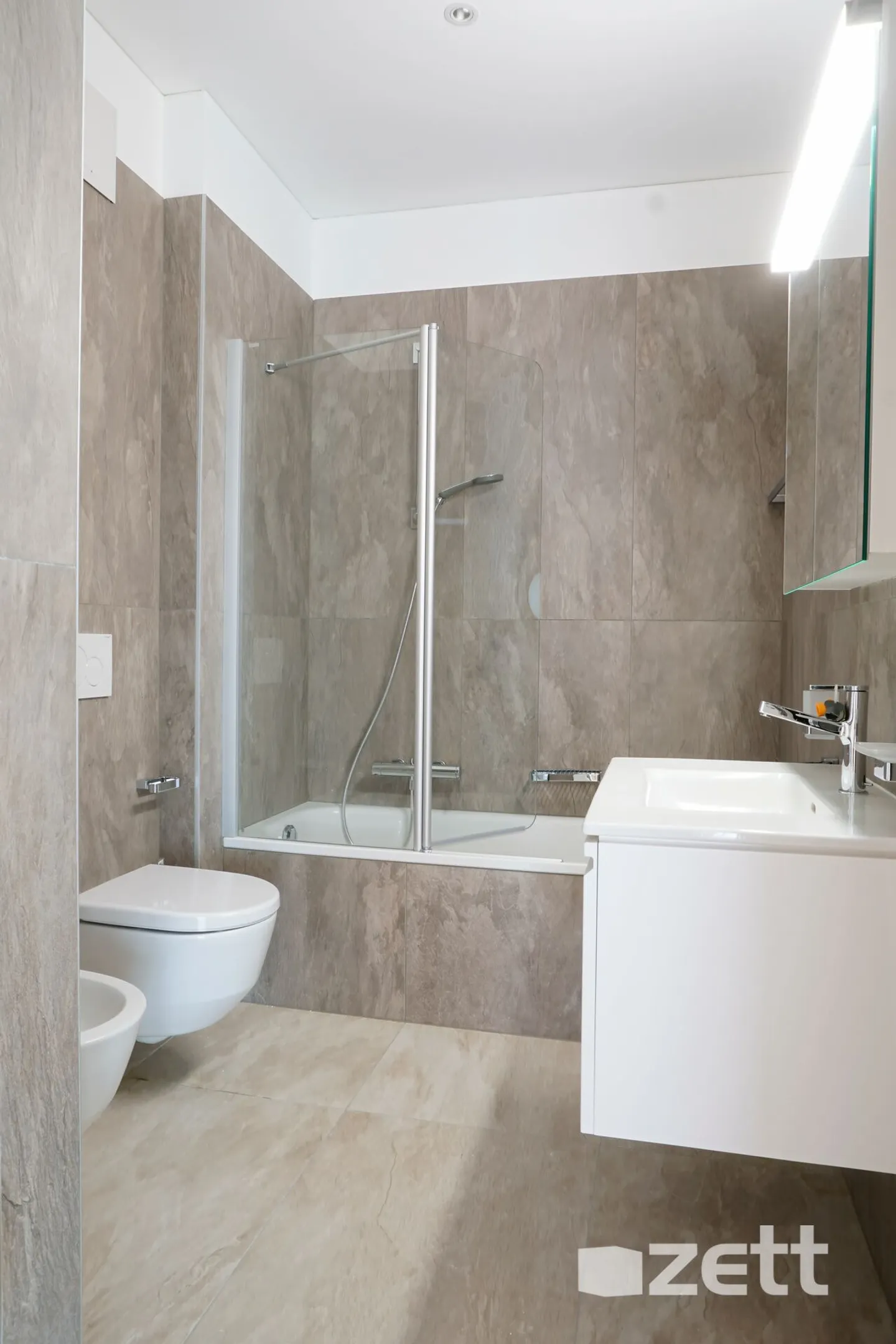 Lugano - Agorà Residence - 2.5 Room Apartment 4th Floor - Photo 8 of 13