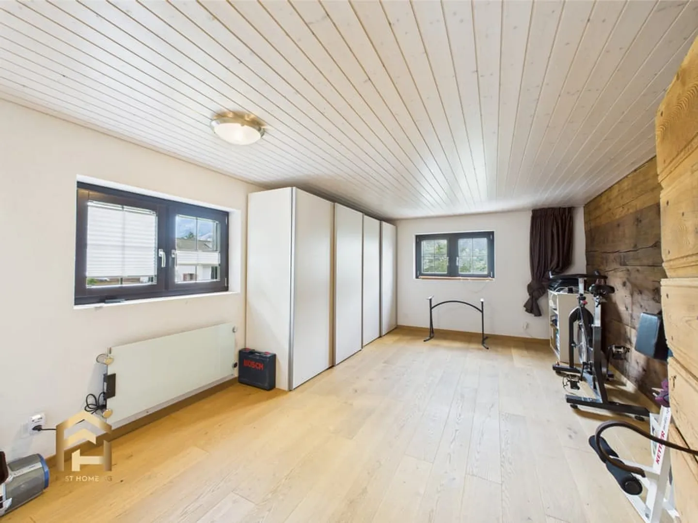 Casa unifamiliare ristrutturata con grande terreno sopra Visp - Foto 11 di 13