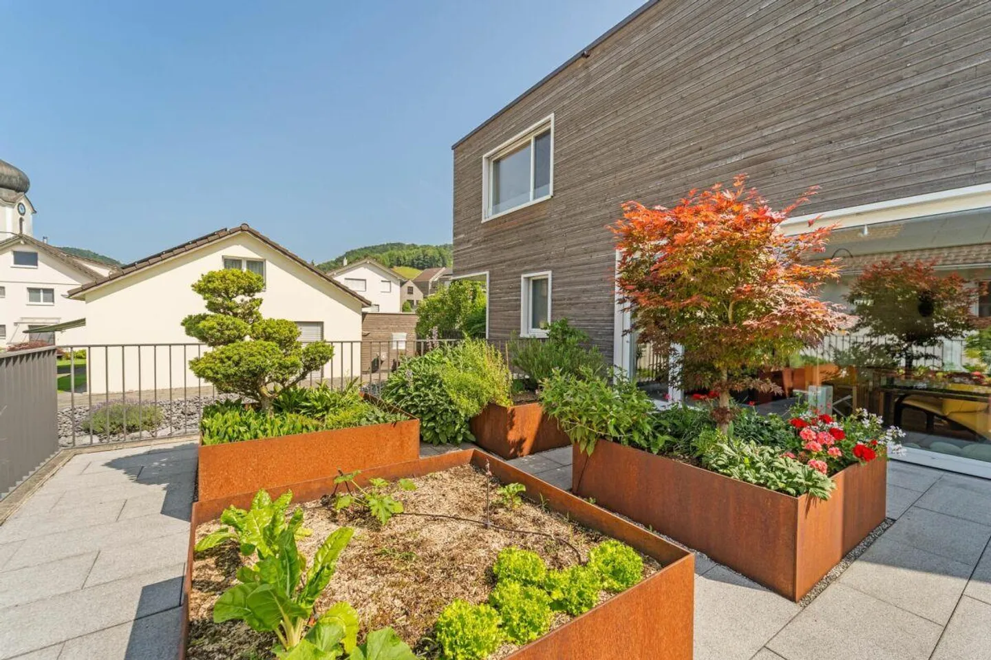 Architecture Meets Quality of Life - Unique Living Experience with a View - Photo 4 of 10