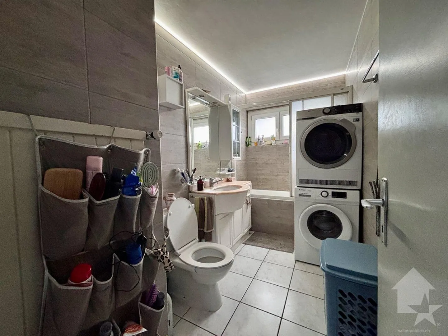 Appartement de 4.5 pces à proximité du centre-ville et garage-box - Photo 7 sur 15