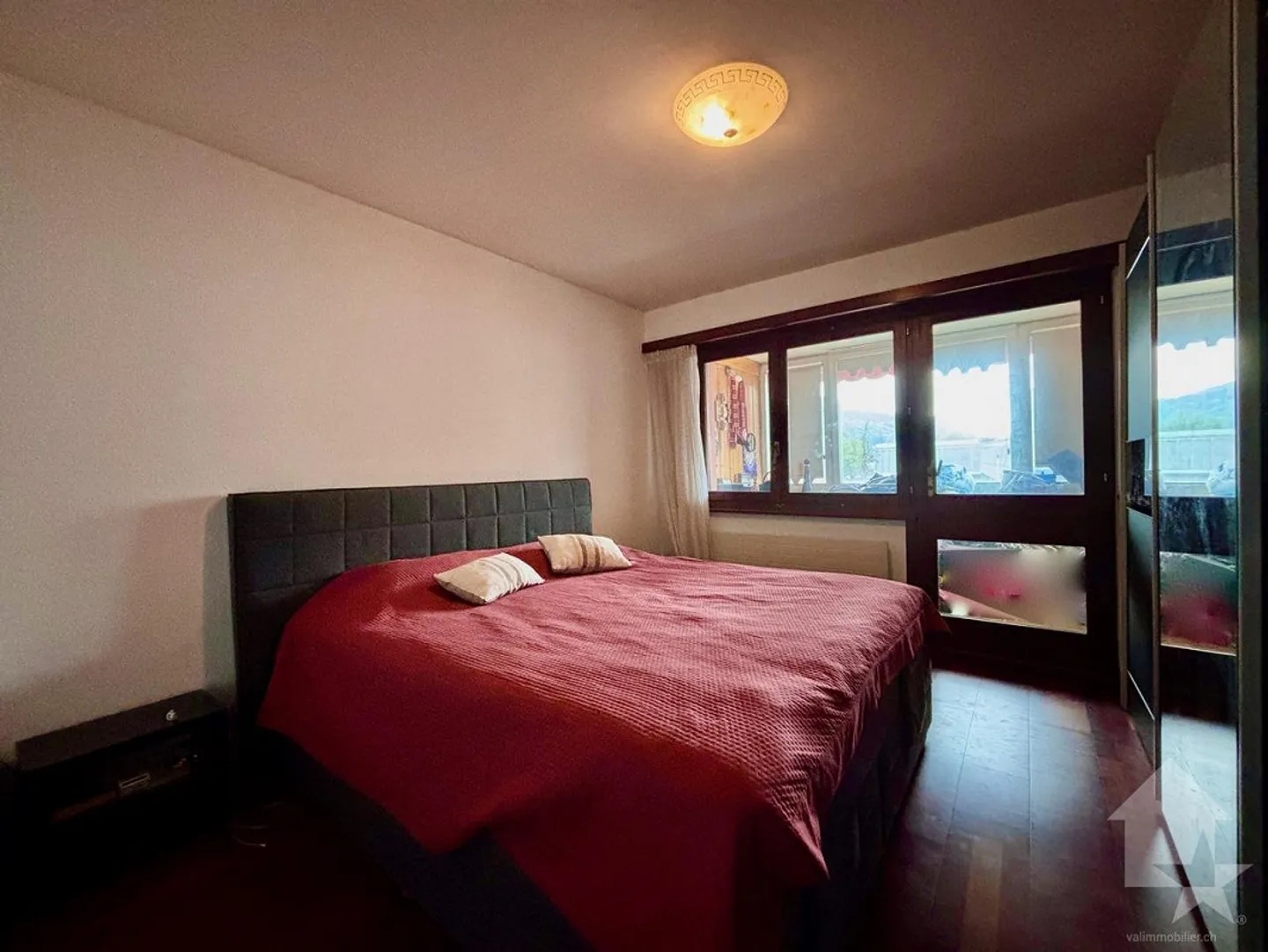 Appartement de 4.5 pces à proximité du centre-ville et garage-box - Photo 11 sur 15