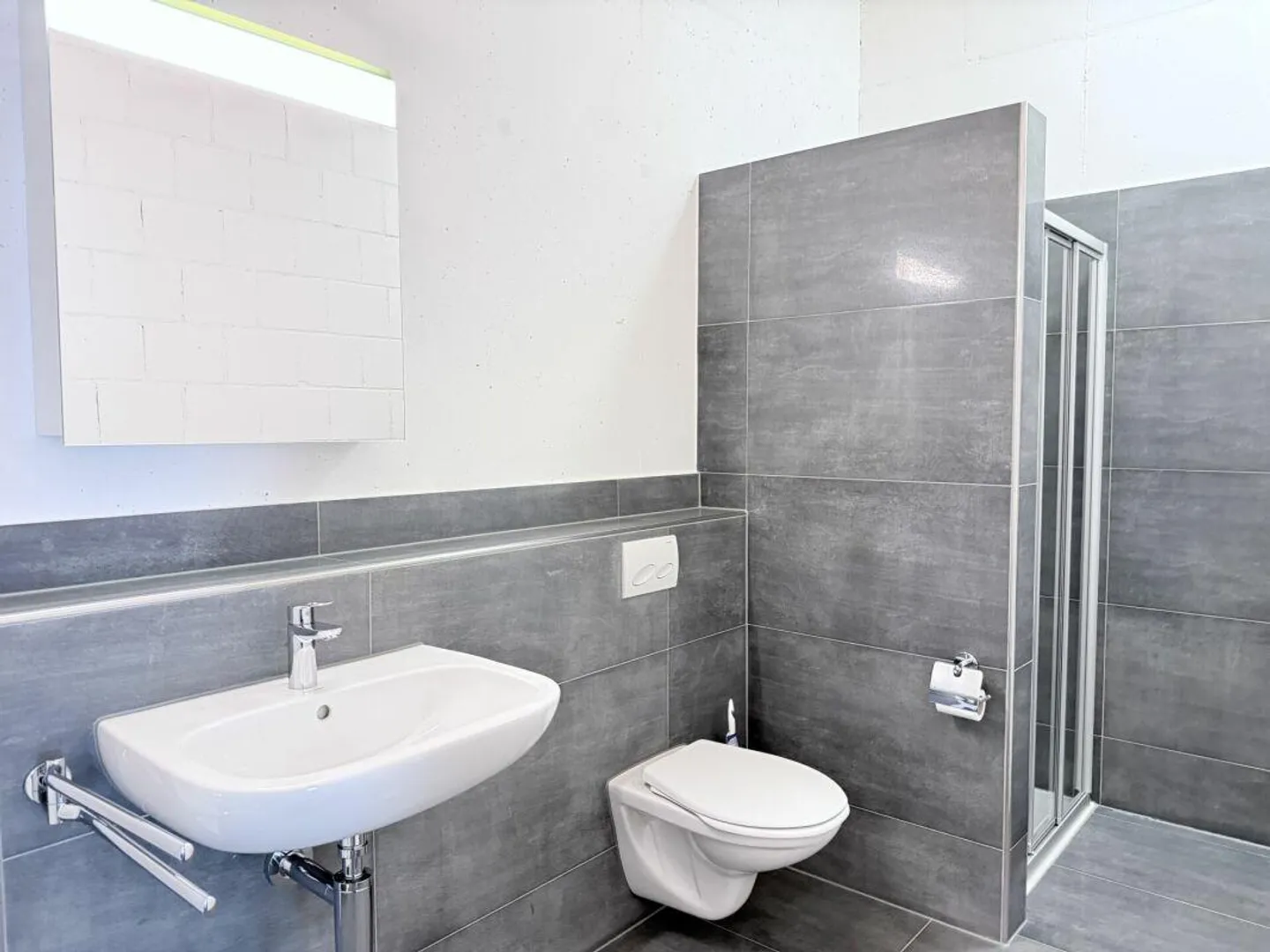 Brilliant commercial space with access ramp - Photo 8 of 18