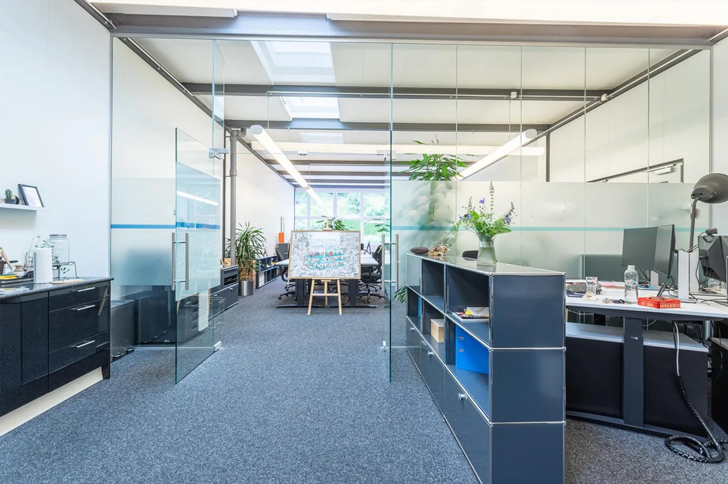 Commercial space in developed condition with great future - Photo 3 of 8
