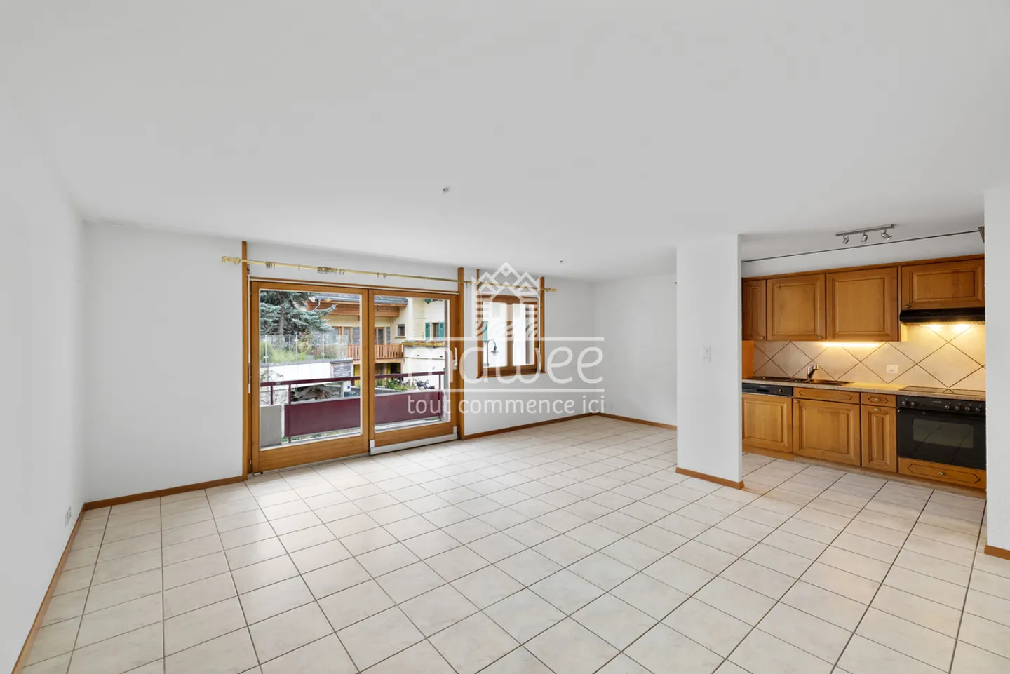 Bright 3.5-room apartment with balcony and garage - quiet surroundings - Photo 1 of 11