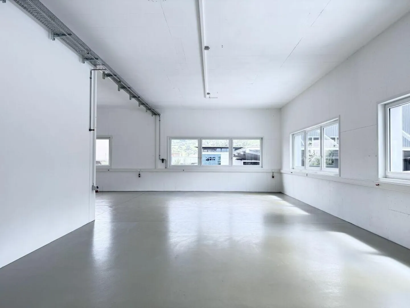 Brilliant commercial space with access ramp - Photo 13 of 18