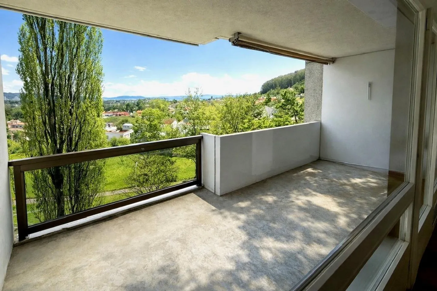 Accogliente appartamento di 3,5 stanze con vista panoramica a Wabern - Foto 9 di 17