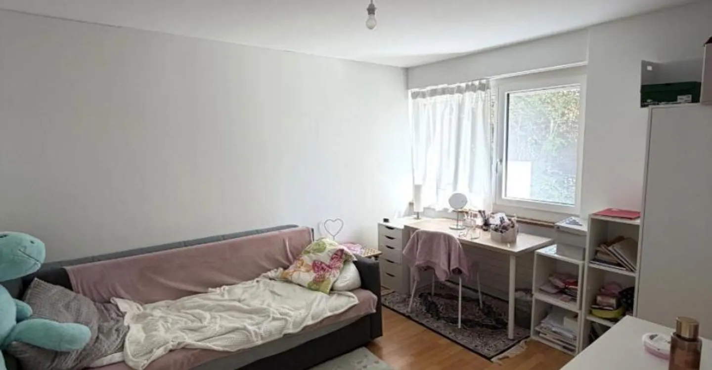 La Neuveville, magnificent 3.5-room apartment on the lower ground floor with balcony - Photo 5 of 8