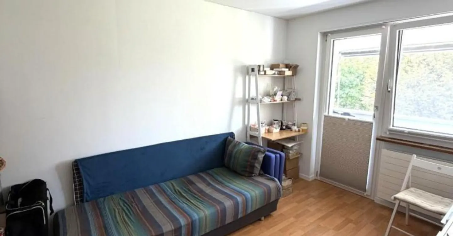 La Neuveville, magnificent 3.5-room apartment on the lower ground floor with balcony - Photo 6 of 8