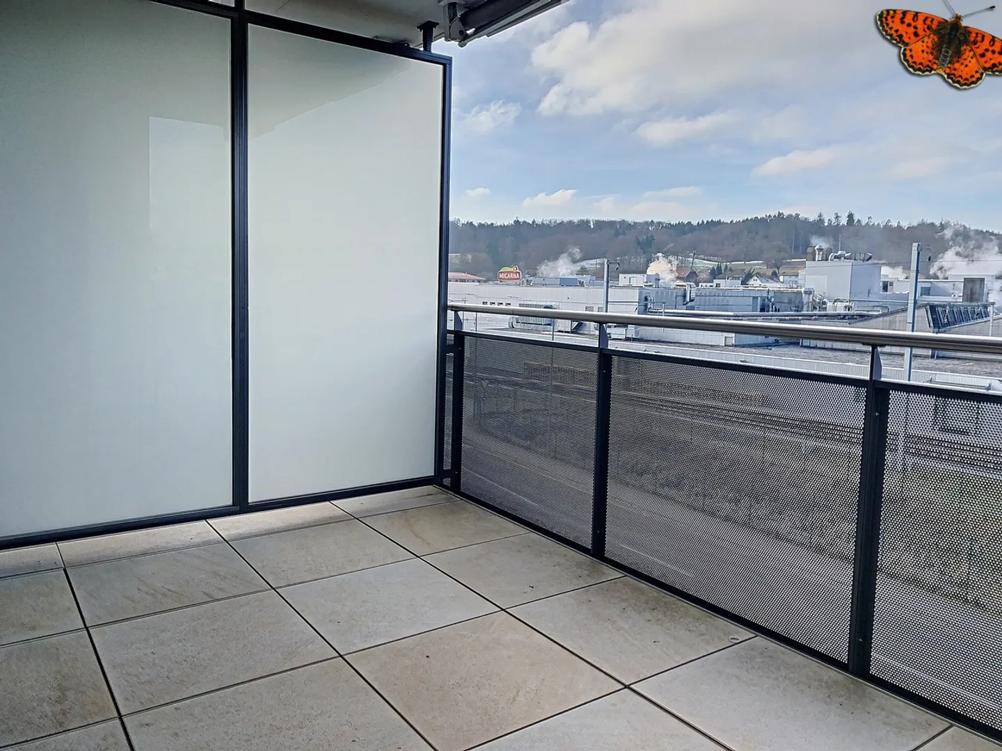 2 ½ ROOMS - Close to all amenities - Photo 5 of 10