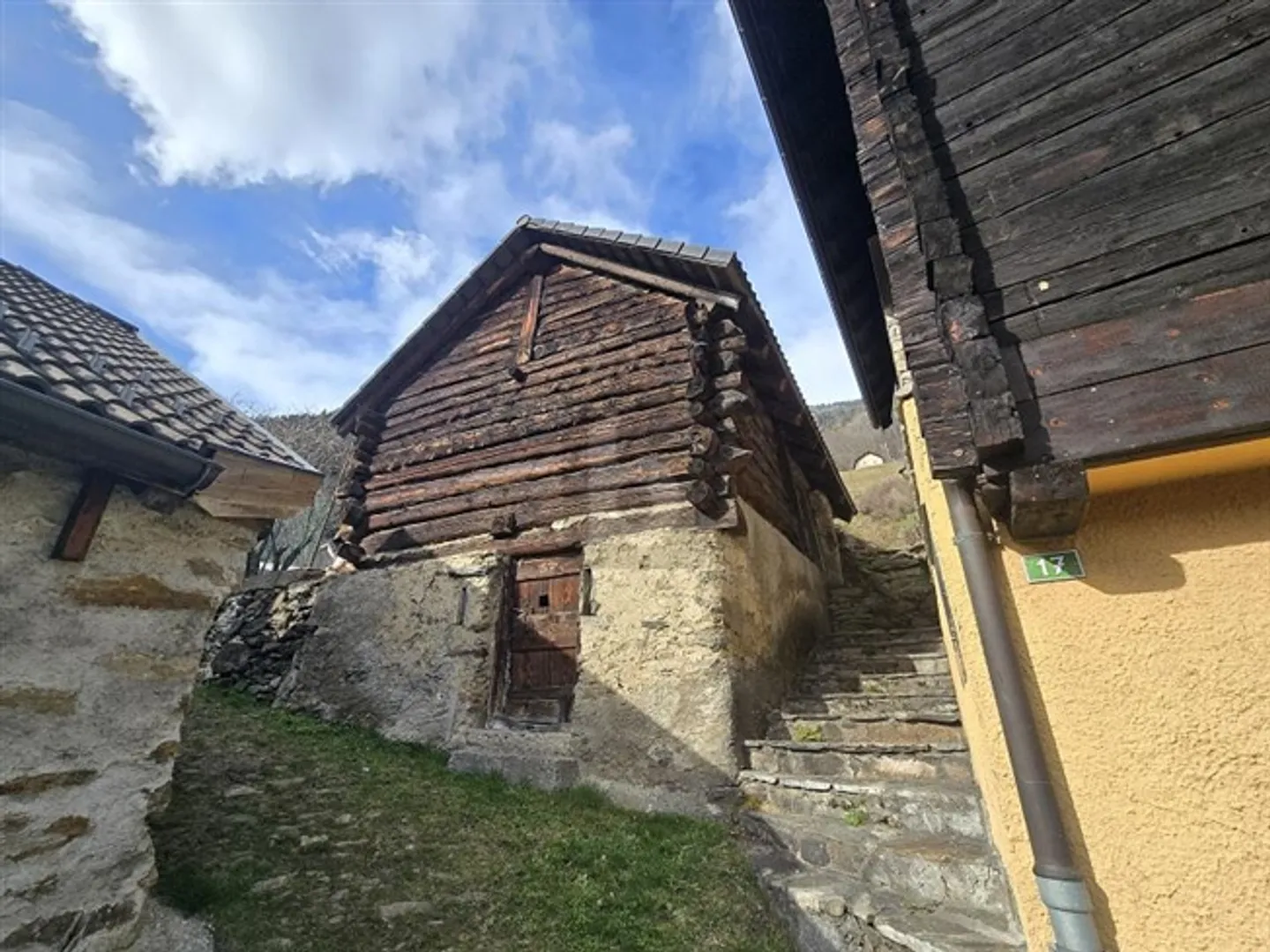 Charmante Renovierungsmöglichkeit - Foto 1 von 3