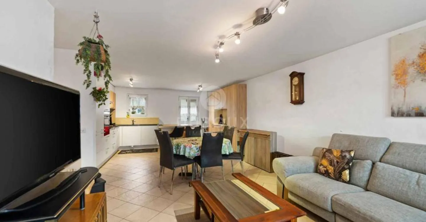 CHARMANTES 3-ZIMMER-DUPLEX MIT GEMÜSEGARTEN - Foto 3 von 8