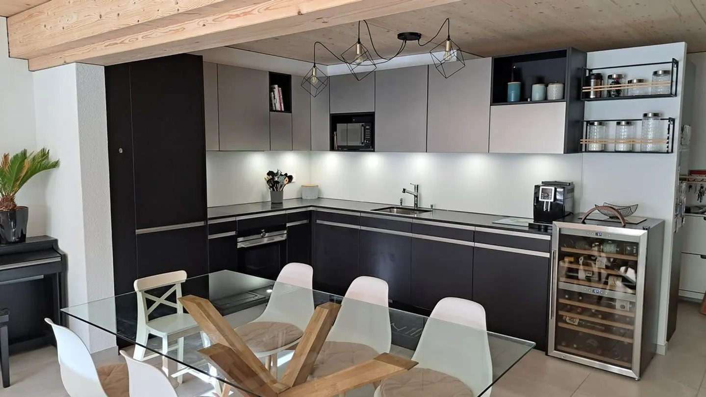 Schöne 4,5-Zimmer-Wohnung mit Terrasse und Aufzug - Foto 7 von 12