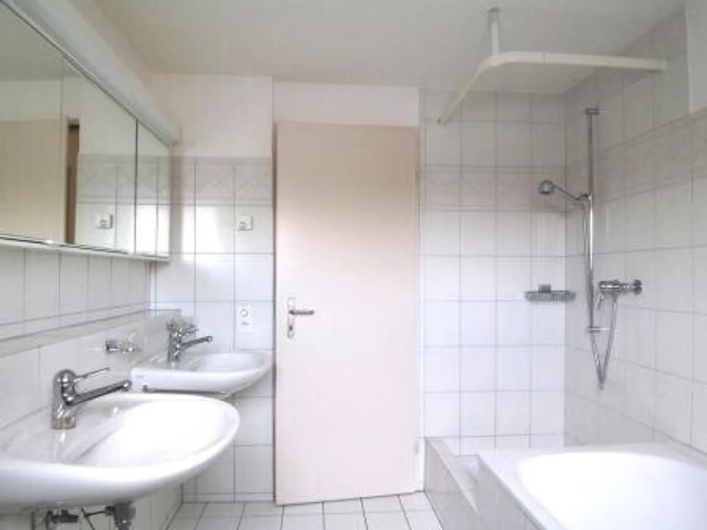 Family apartment seeks new residents - Photo 6 of 6