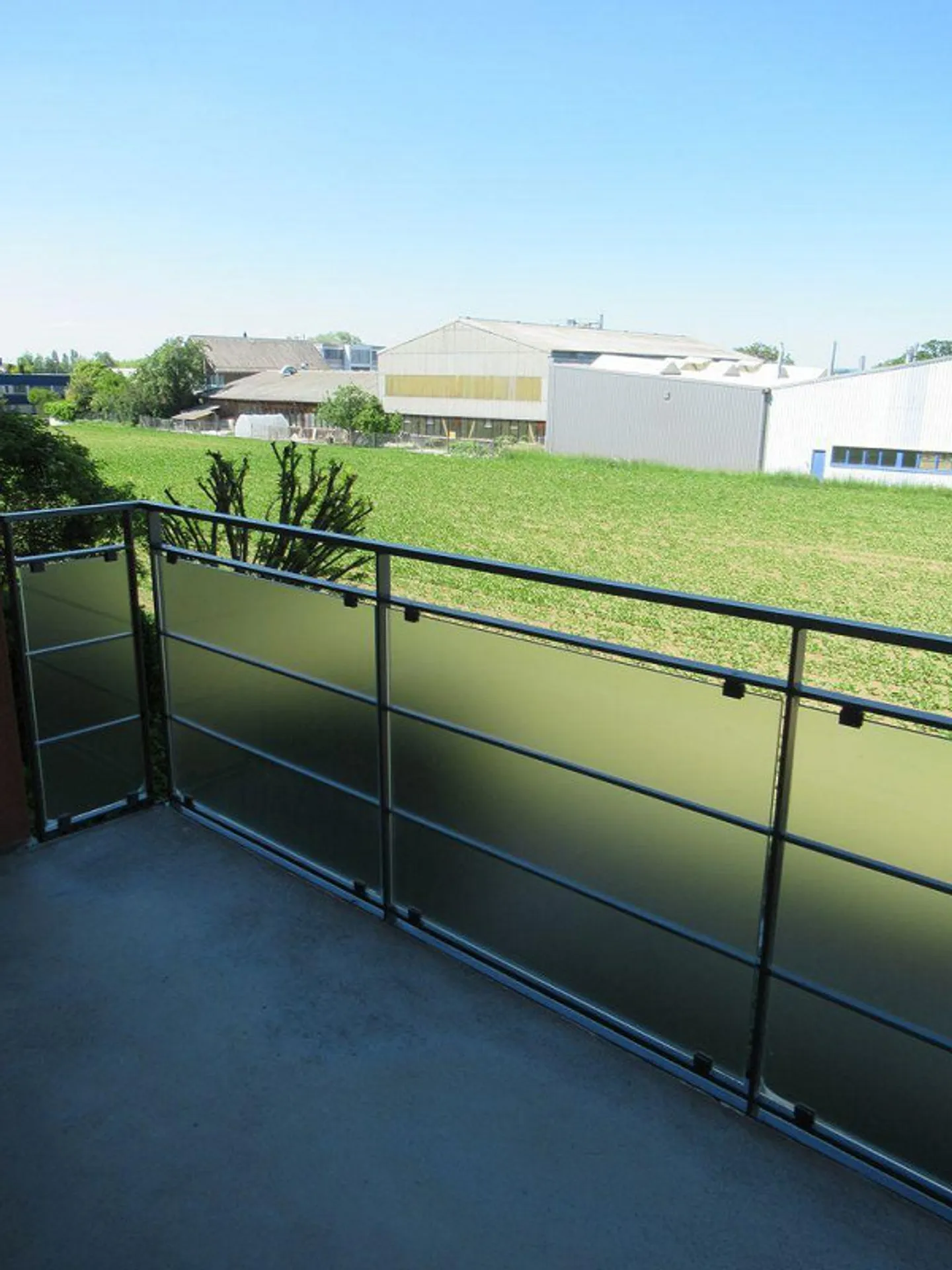 Moderne 4.5-Zimmer-Wohnung mit Balkon - Foto 12 von 13