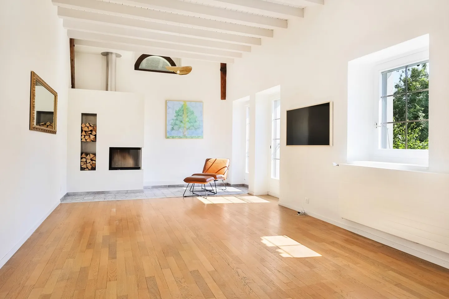 Apartment for rent - Photo 1 of 15