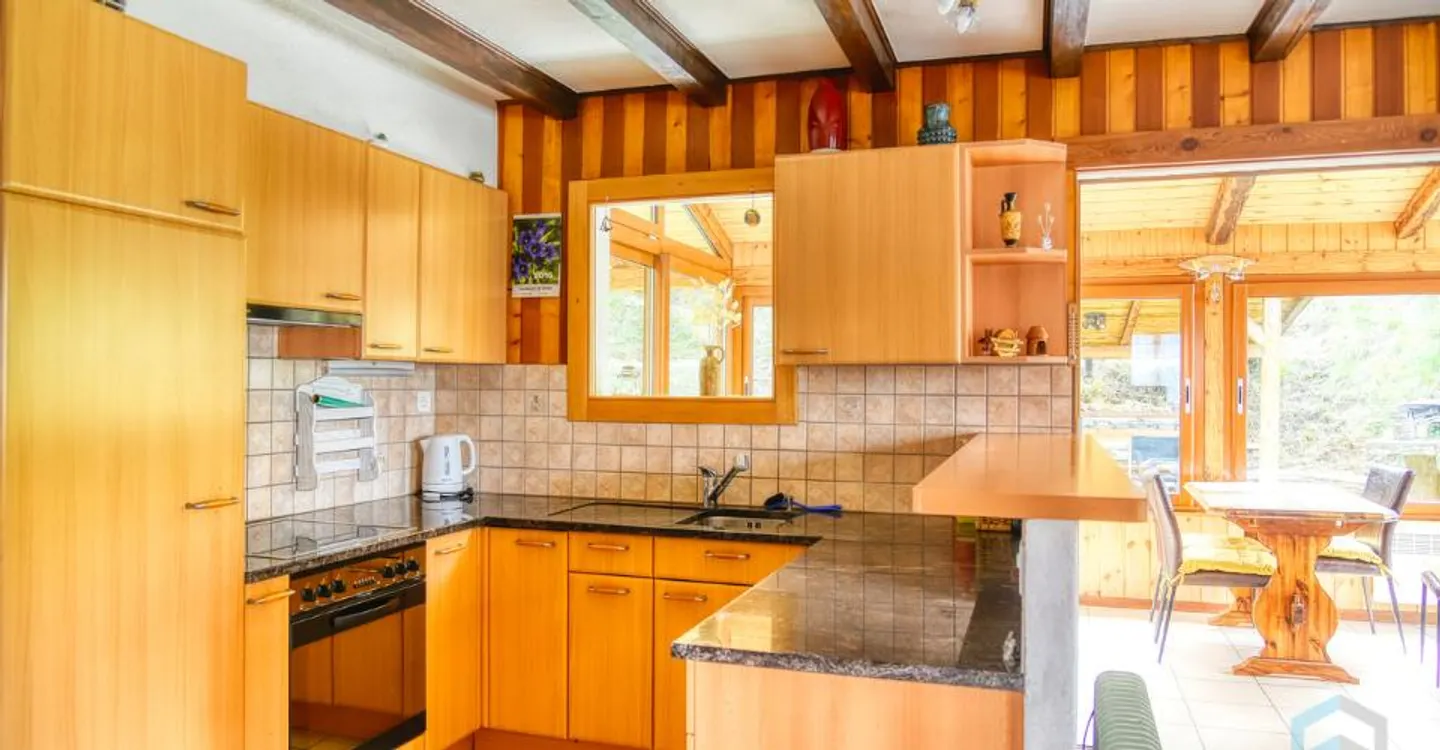 EXKLUSIVITÄT Prachtvolles 4 ½-Zimmer-Chalet mit Panoramablick in Erdesson - Foto 3 von 13