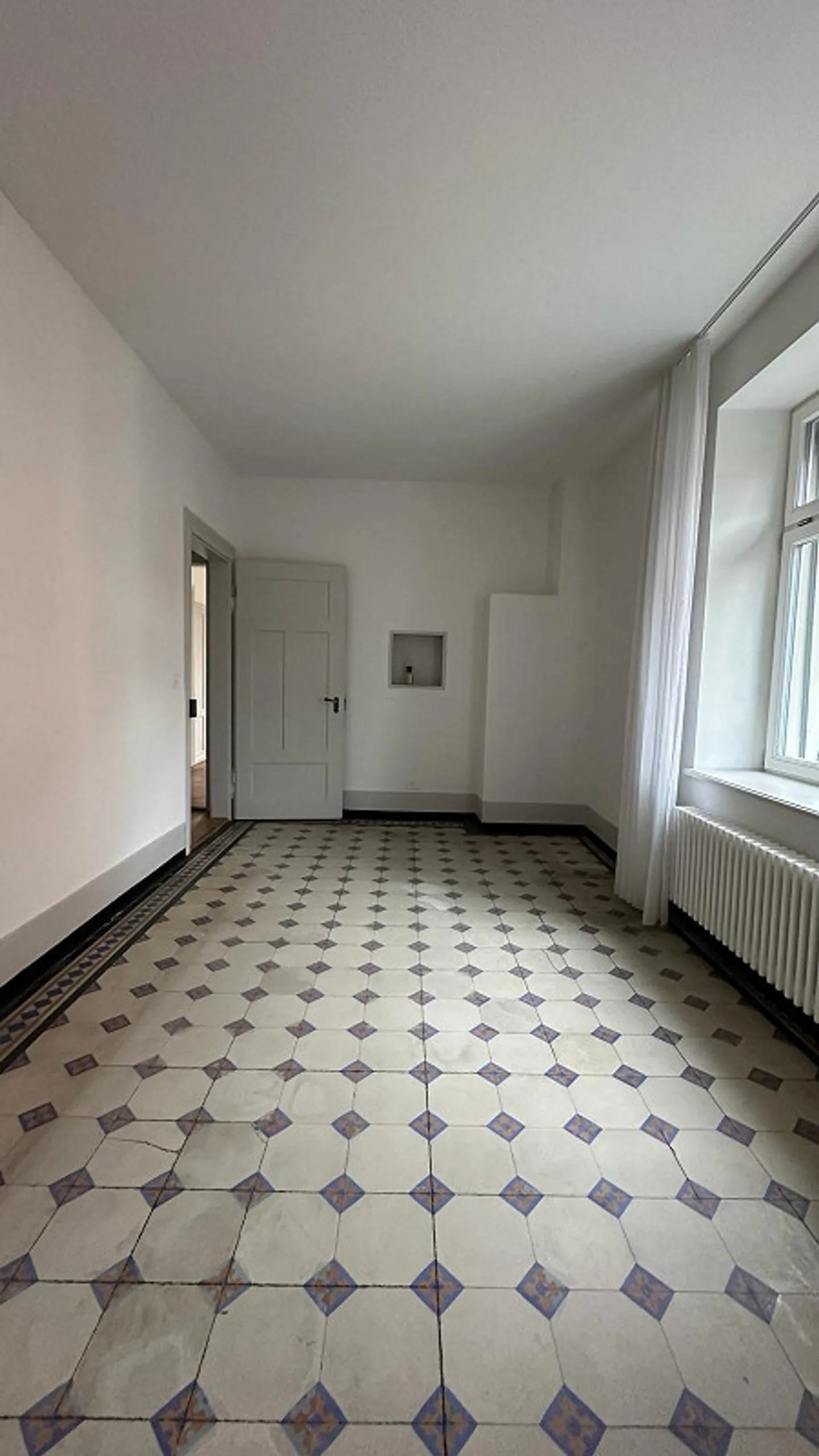 Appartamento elegante in una posizione centrale di prim'ordine - Foto 6 di 10