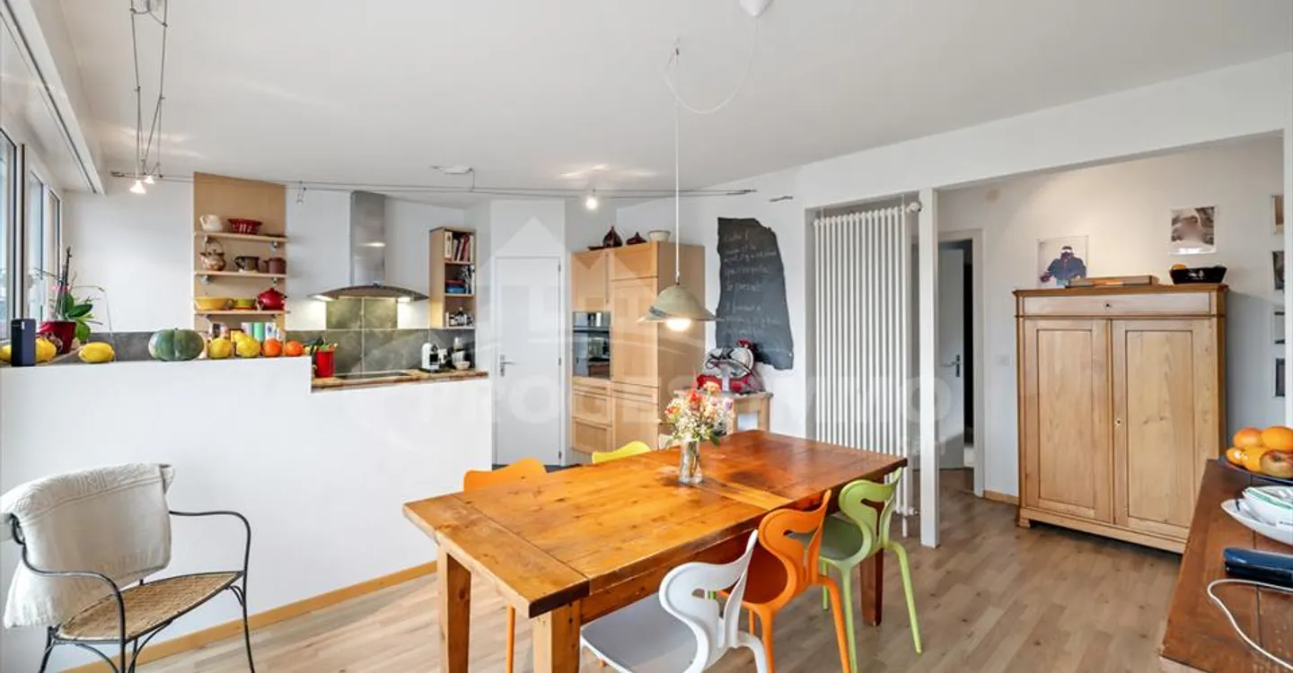 Villa Charmante avec Potentiel de Rénovation - Photo 7 sur 12