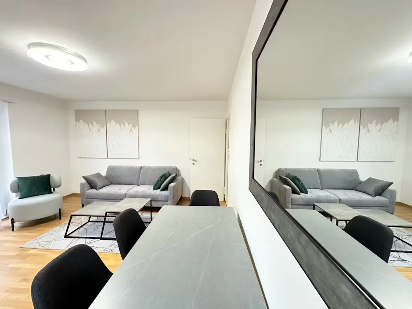 Camera privata in un "arrangiamento di co-living" "gestito professionalmente" - Foto 2 di 10