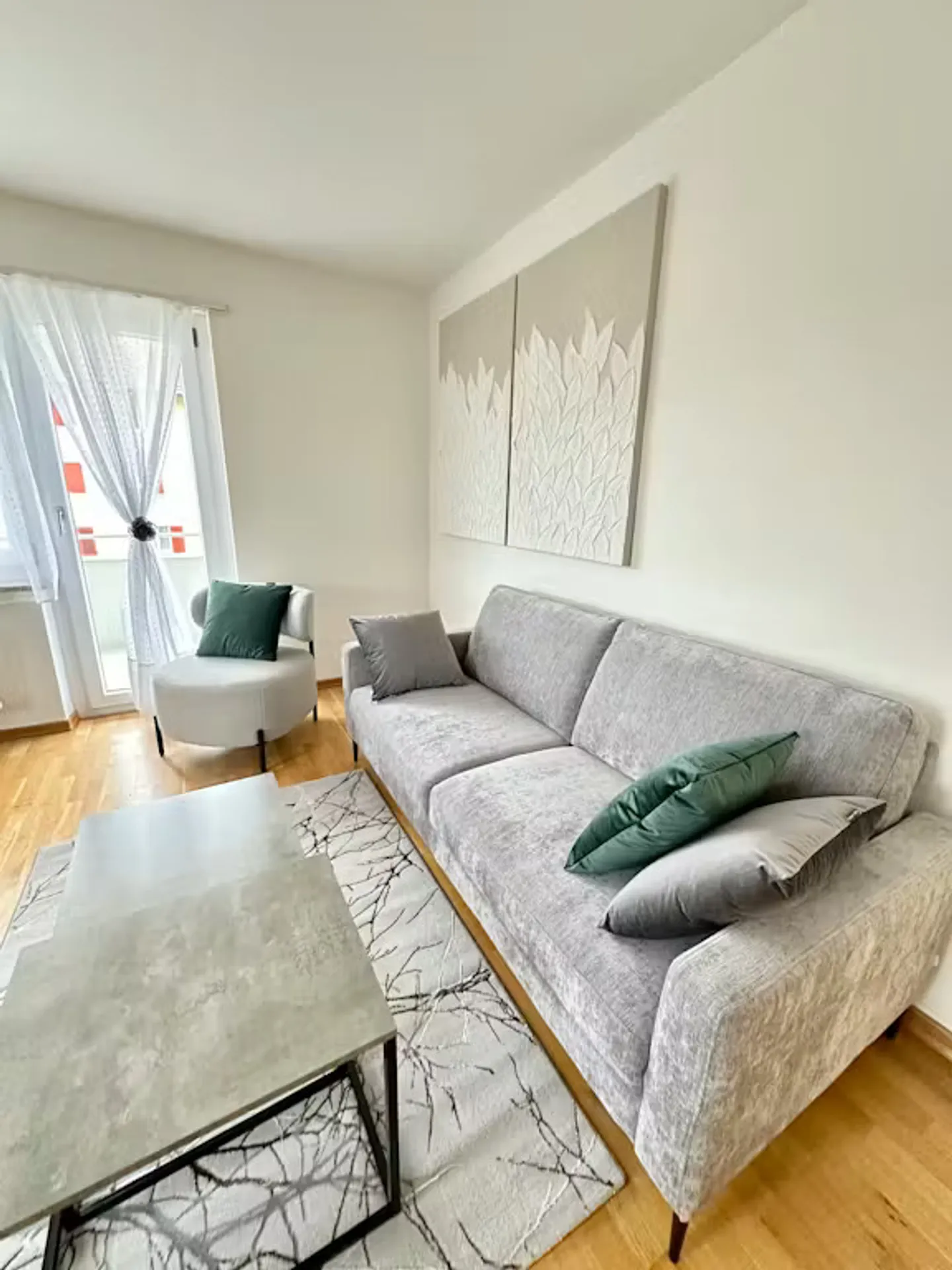 Camera privata in un "arrangiamento di co-living" "gestito professionalmente" - Foto 5 di 10