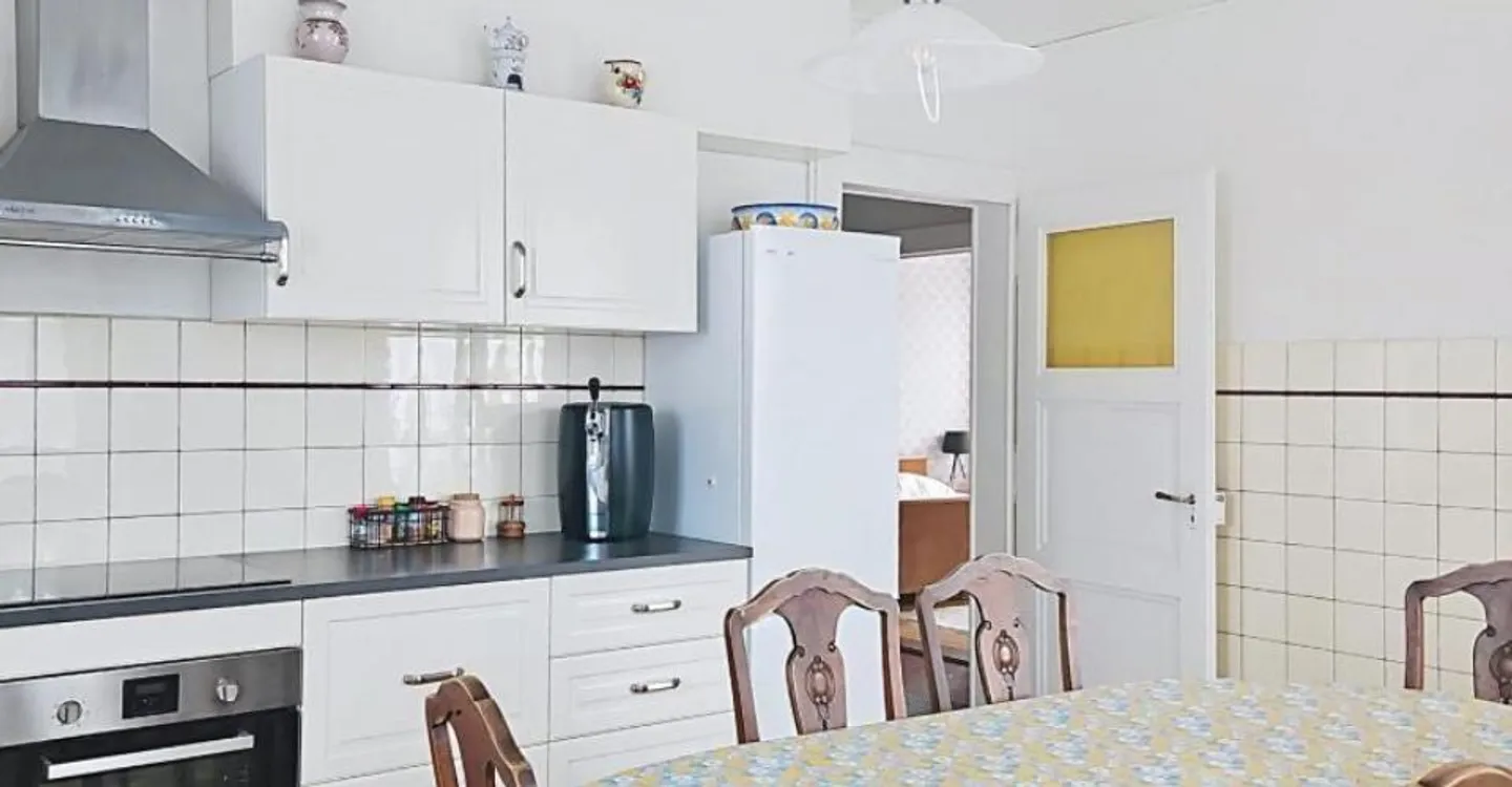 In affitto - Spazioso appartamento di 4,5 locali - Foto 6 di 9