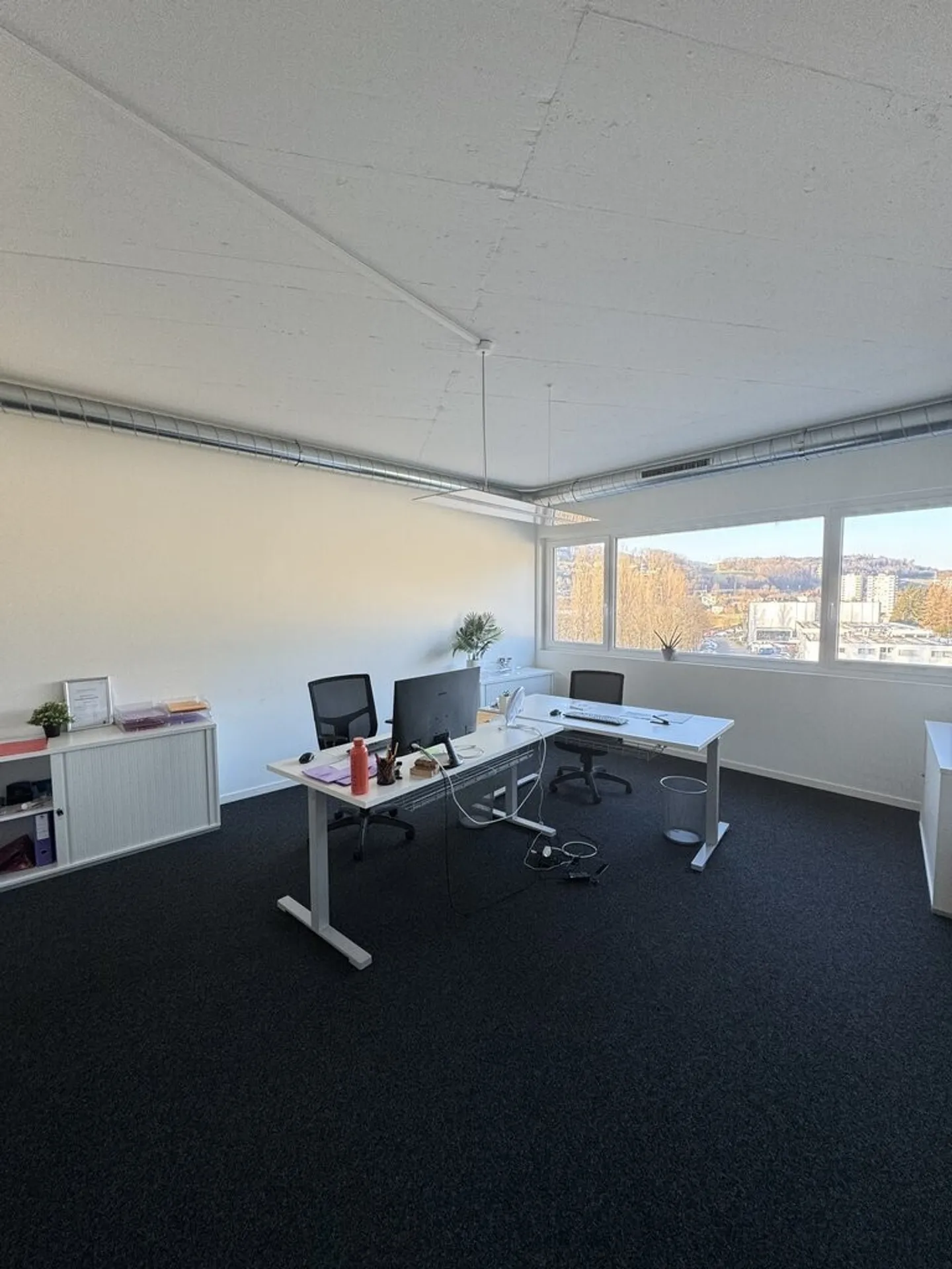 Beautiful commercial space for rent! - Photo 1 of 6