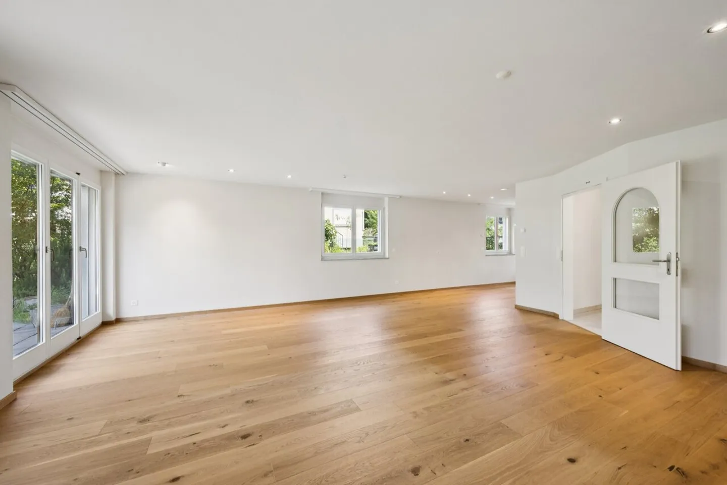 Casa unifamiliare di 8,5 stanze ben tenuta in una posizione tranquilla - Foto 2 di 5