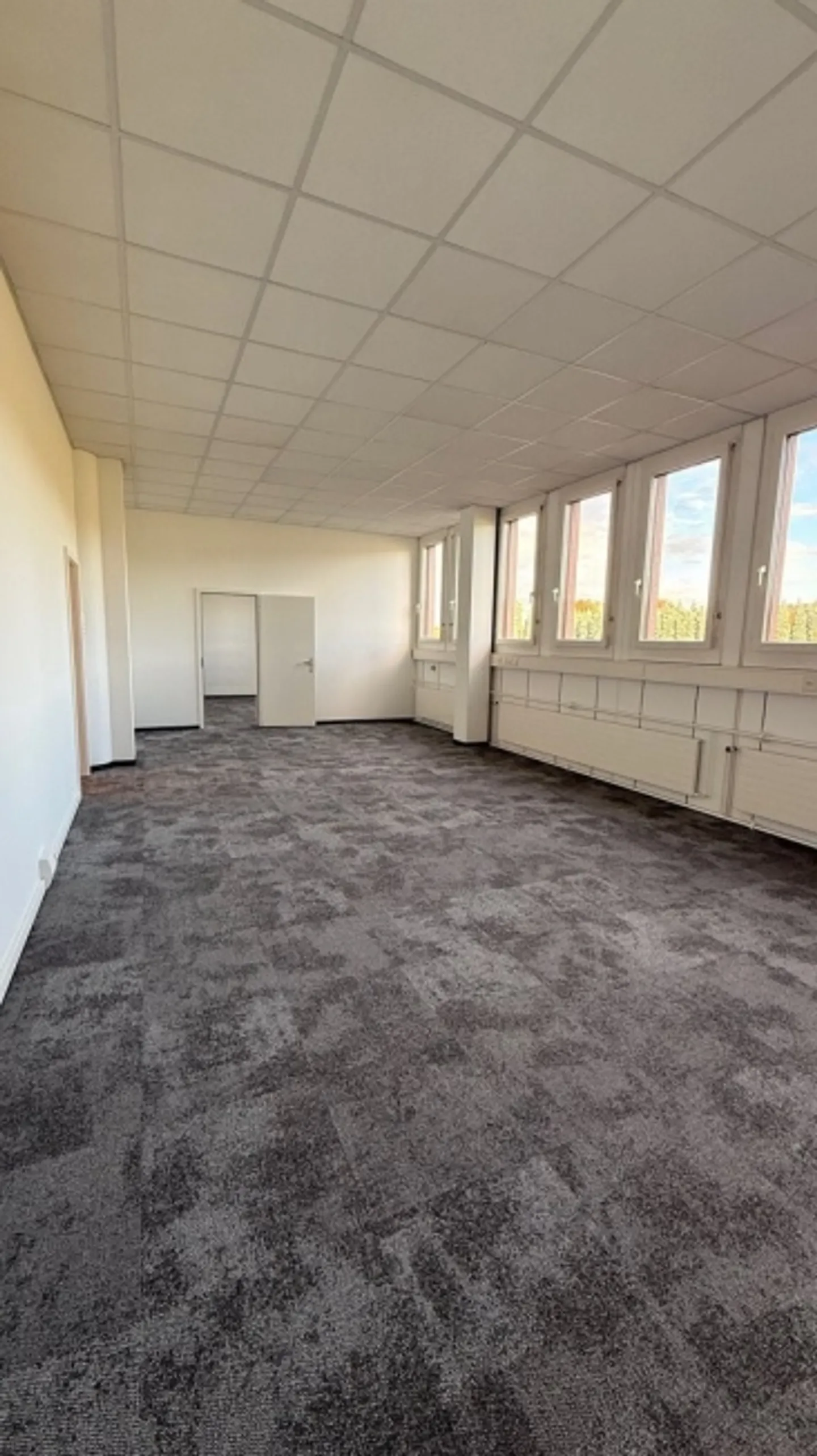 «Moderne ausgebaute Büroräume» - Foto 2 von 7