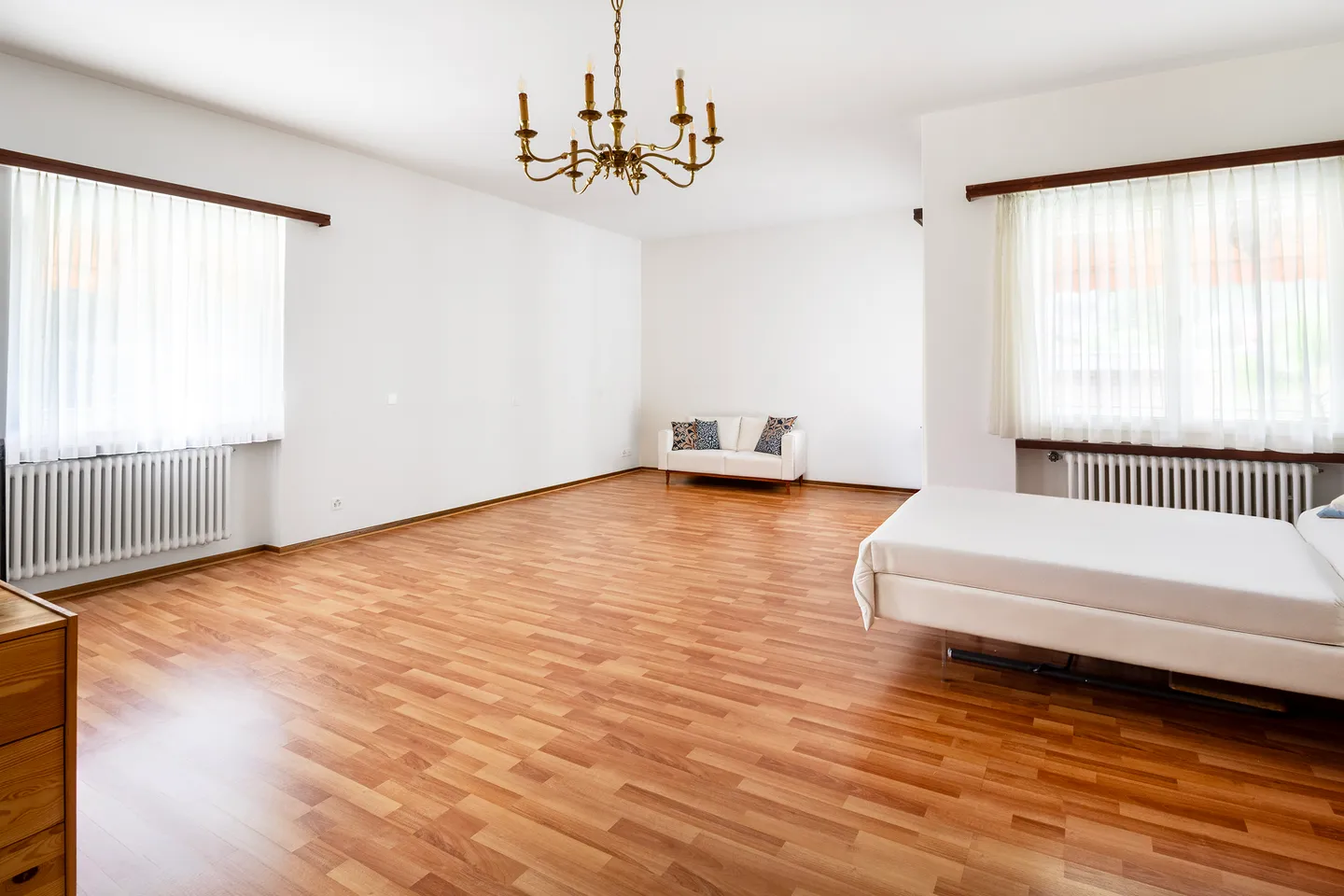 A house with generous and functional design - Photo 1 of 3