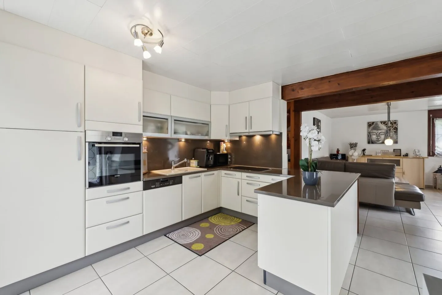 Piacevole casa indipendente di 5,5 locali - Foto 4 di 11