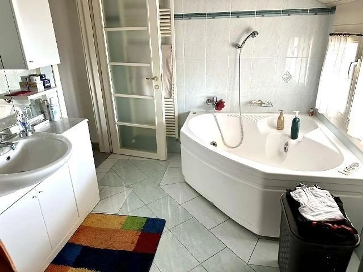 Maison bifamiliale dans un emplacement central, très calme et ensoleillé avec vue - Photo 26 sur 50