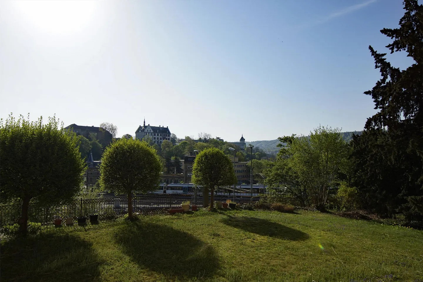 Beautiful 3-room apartment with sunny balcony and close to the city - Photo 8 of 8