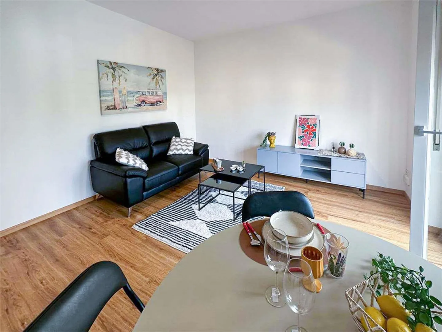 Chiasso, ottimo 2,5 ARREDATO con balcone - Foto 1 di 6
