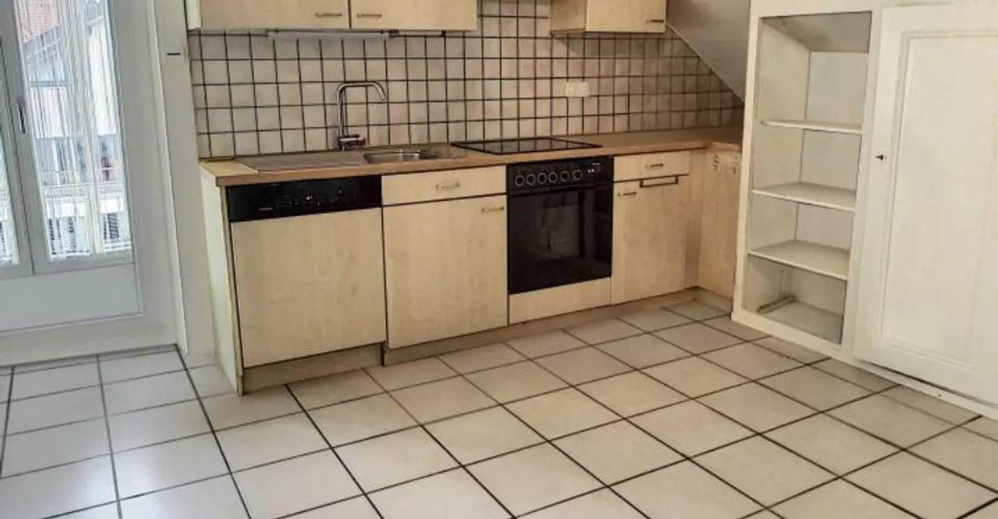 Spacious 4.5-room apartment close to the village center - Photo 1 of 6