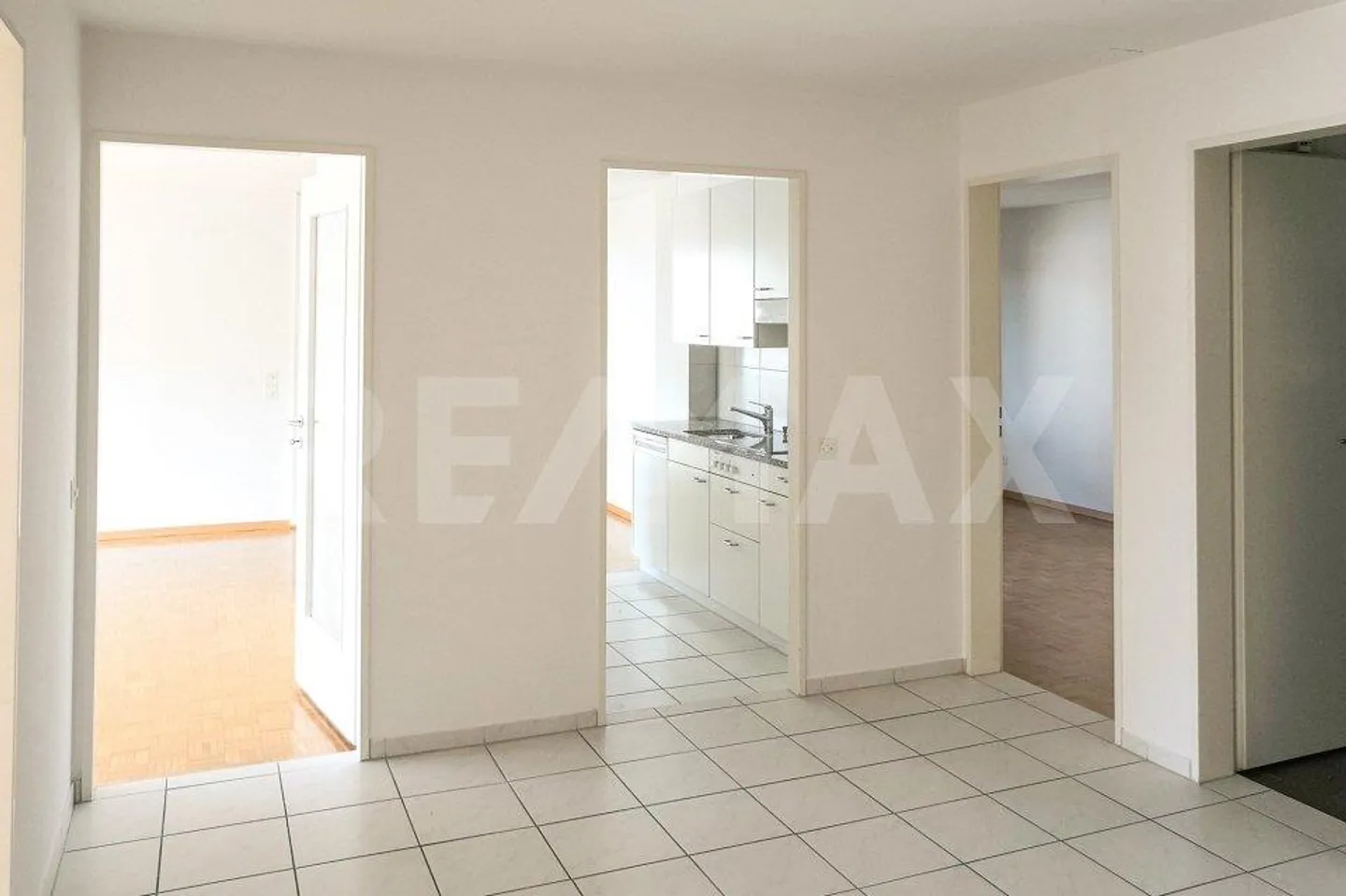 Appartamento 4½ locali con vista sul lago e sulle montagne - Foto 5 di 9