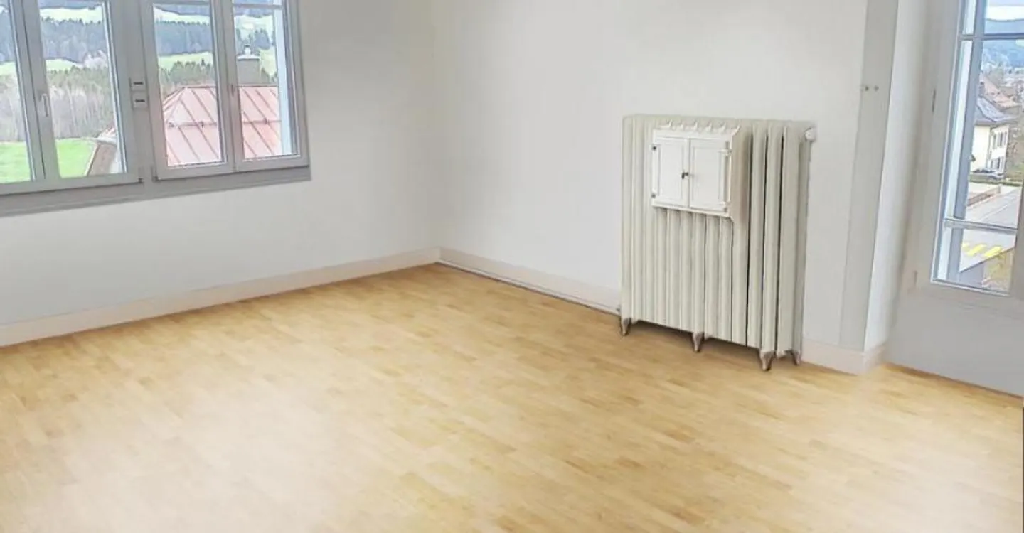 Spacious 4.5-room apartment close to the village center - Photo 6 of 6