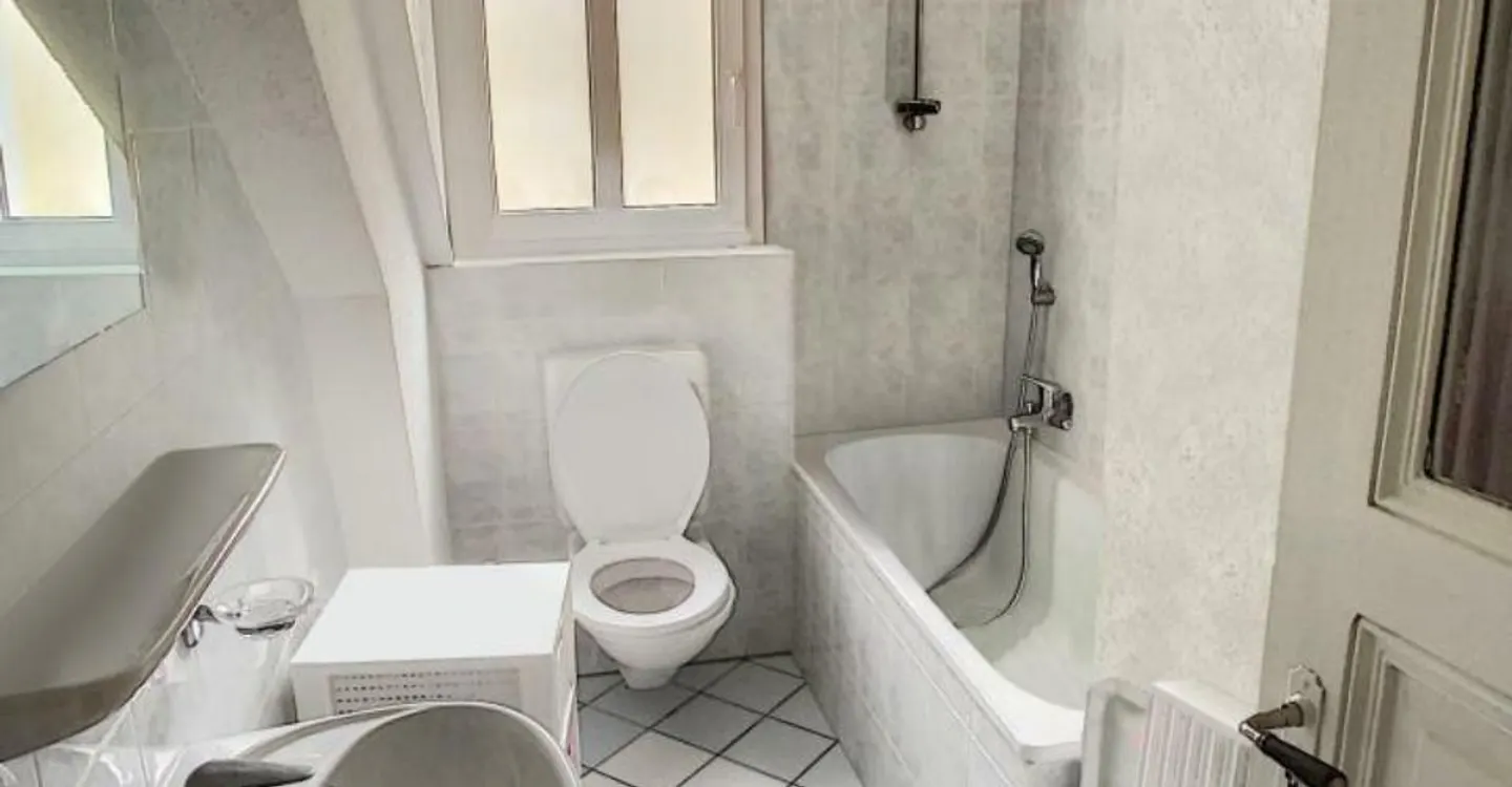 Spacious 4.5-room apartment close to the village center - Photo 4 of 6