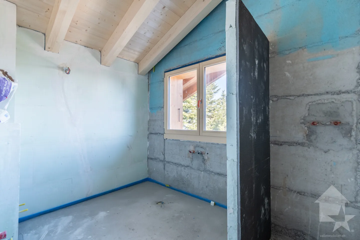 Les Cerniers, chalet neuf en cours de finition - Photo 7 sur 14