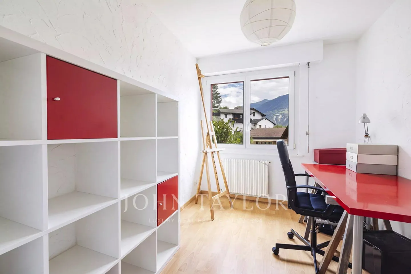 Spacious Family Villa in Saint-Léonard - Photo 7 of 10