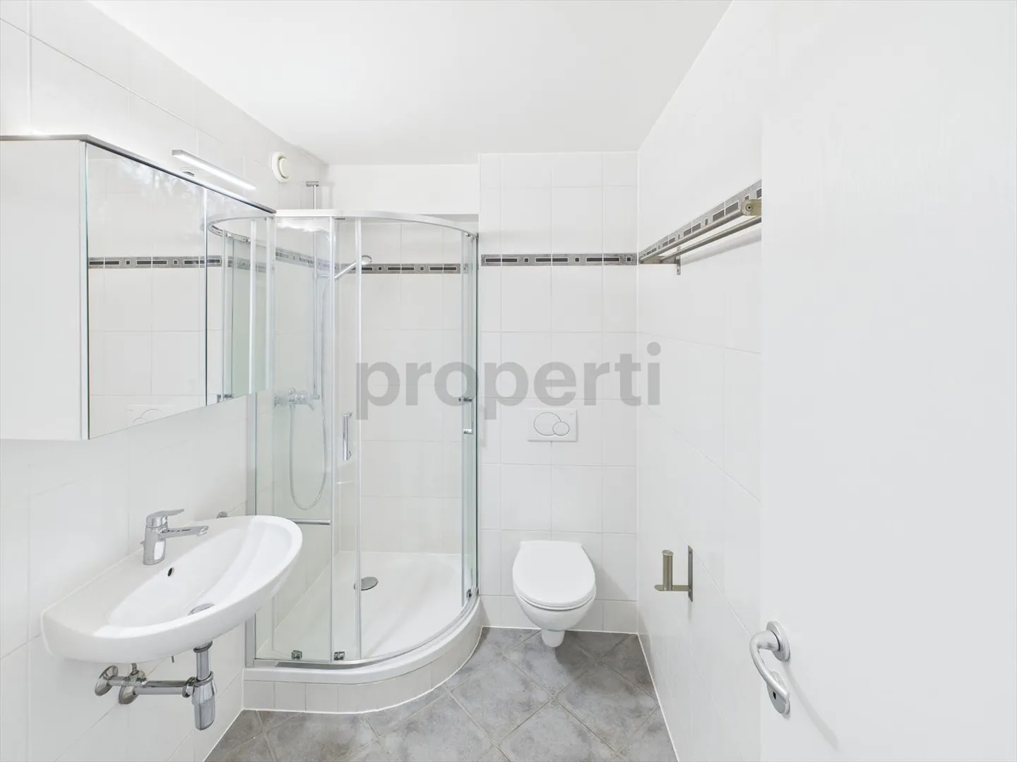 Superbo duplex con giardino privato - vivace zona residenziale - Foto 10 di 13