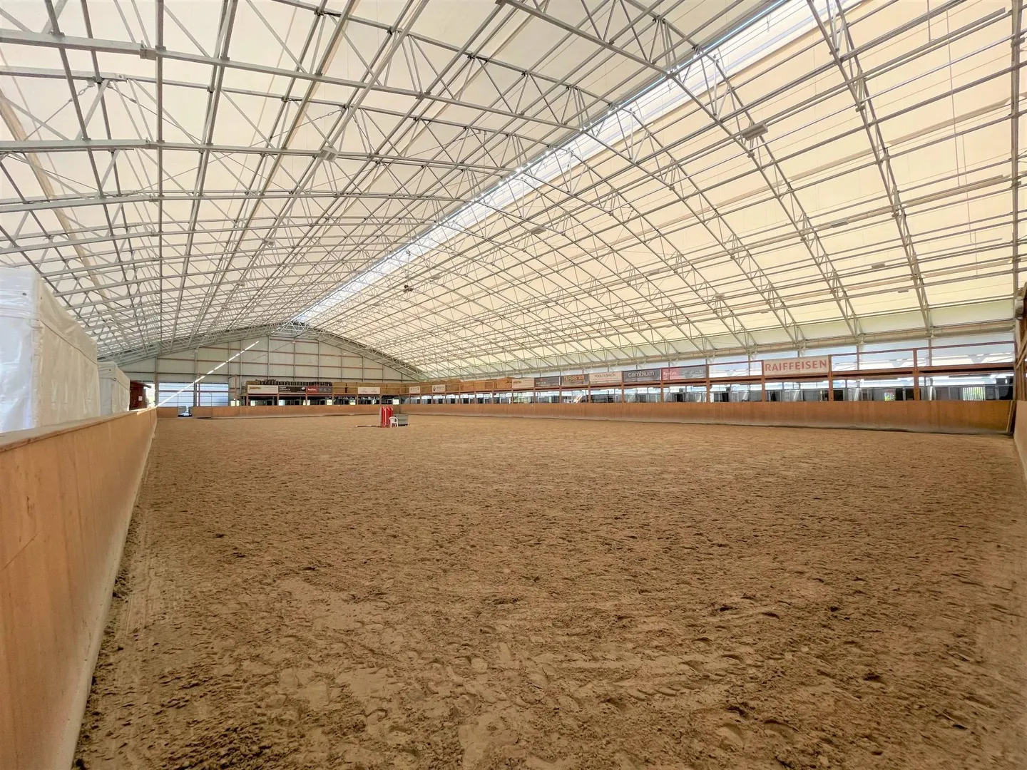 Sports hall for sale - Photo 7 of 13