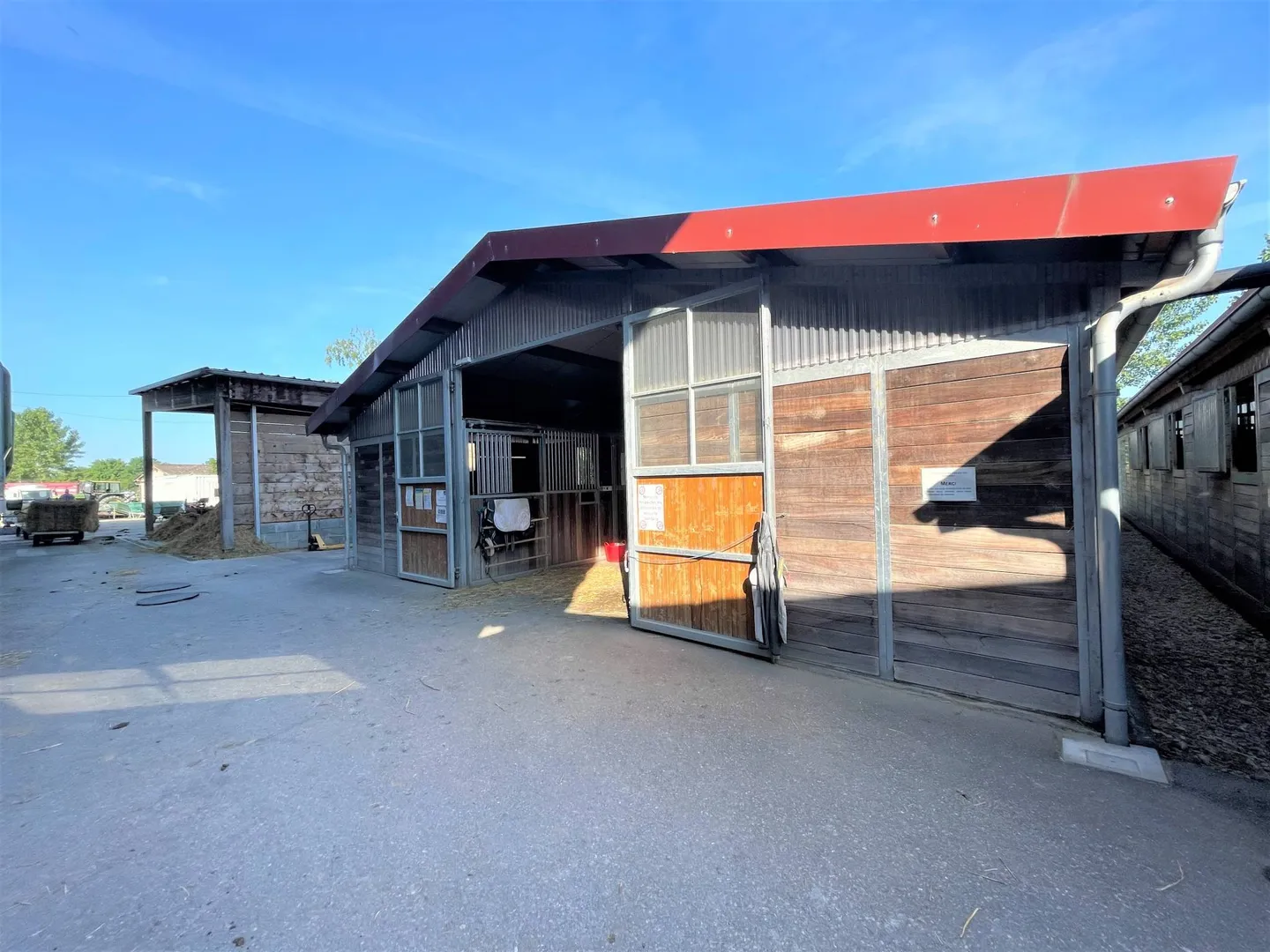 Sports hall for sale - Photo 11 of 13