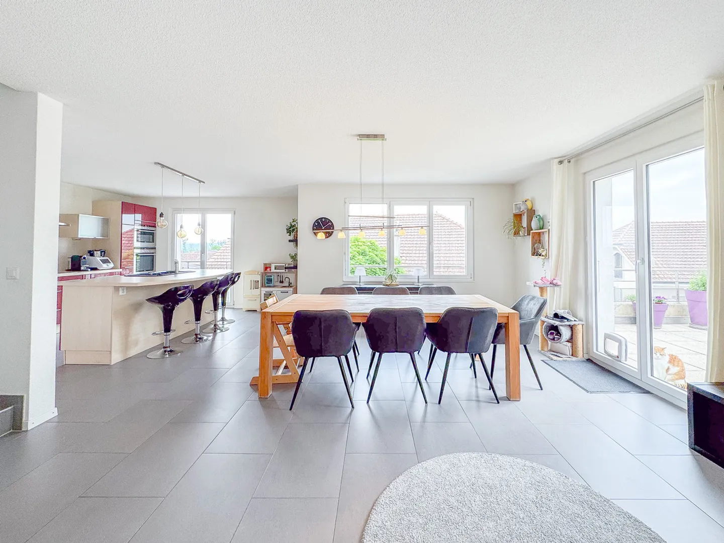 Semi-detached house with 5.5 rooms, garage, 2 terraces and vineyards - Photo 10 of 29